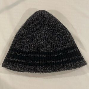 Club Monaco beanie (new)